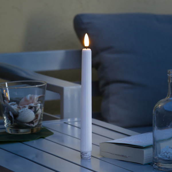 LED Stabkerze LIV - LED Tafelkerze mit Rillen - Kunststoff - H: 25cm - Timer - weiß - 1 Stück