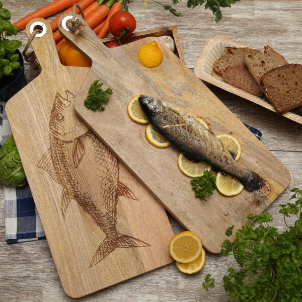 Schneidebrett - Vesperbrett - Fischmotiv - Mangoholz - Kordel - L: 58cm - natur
