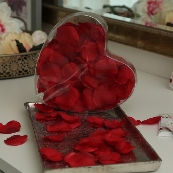 Rosenblätter - Geschenkbox in Herzform - Kunstblätter - schwimmend - 150 Stück - rot