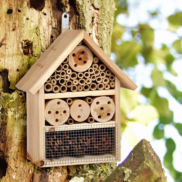 Insektenhotel mit 3 Stockwerken - Tannenholz, Bambus - 25 x 10 x 30cm - Wandaufhängung