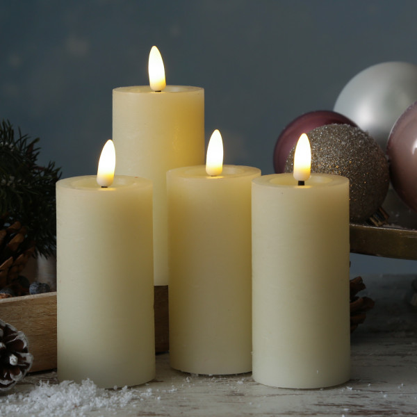 LED Kerzenset LINA - Rustik-Optik - Echtwachs - H: 12,5cm - D: 5cm - Timer - creme - 4er Set