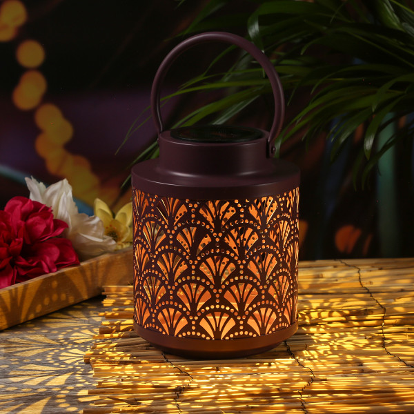 LED Solar Laterne - Fächer Muster - hängend und stehend - H: 19cm - Lichtsensor - für Außen - lila
