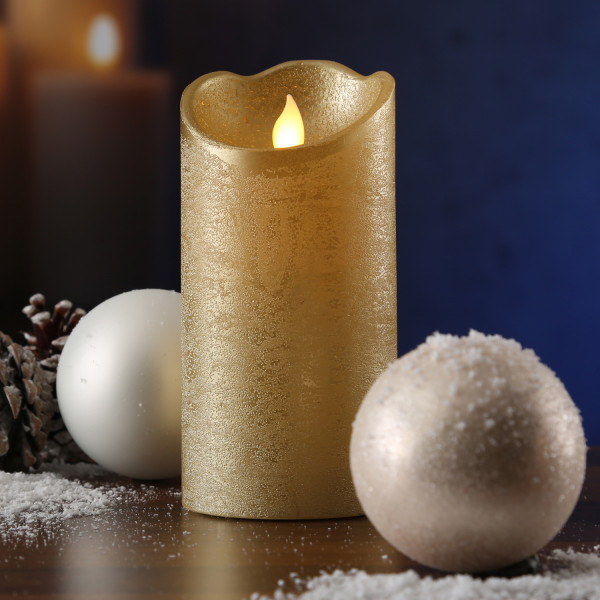 LED Kerze mit beweglicher Flamme - Rustik-Optik - Echtwachs - Timer - H: 15cm - D: 7,5cm - gold