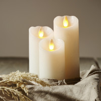 LED Kerze GLOW - Echtwachs - gelbe flackernde LED - Timer - H: 12,5cm, D: 5,5cm - weiß LED Kerze GLOW - Echtwachs - gelbe flackernde LED - Timer - H: 12,5cm, D: 5,5cm - weiß