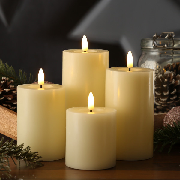 LED Kerzenset ELIA - Echtwachs Stumpenkerzen - 4 Größen - D: 7cm - Timer - creme - 4er Set
