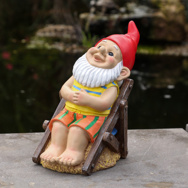 Gartenzwerg BERT - Zwerg im Liegestuhl - Gartenfigur - Polyresin - H: 21cm - bunt