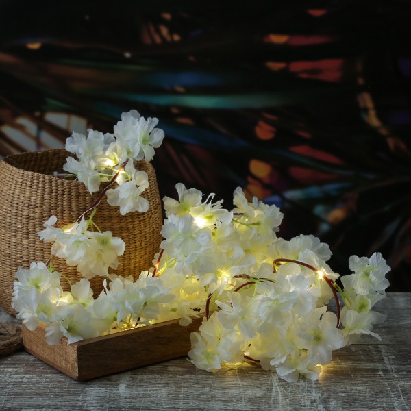 LED Lichterkette Kirschblüten - Blumengirlande - 20 warmweiße LED - Batterie - Timer - L:1,8m - weiß