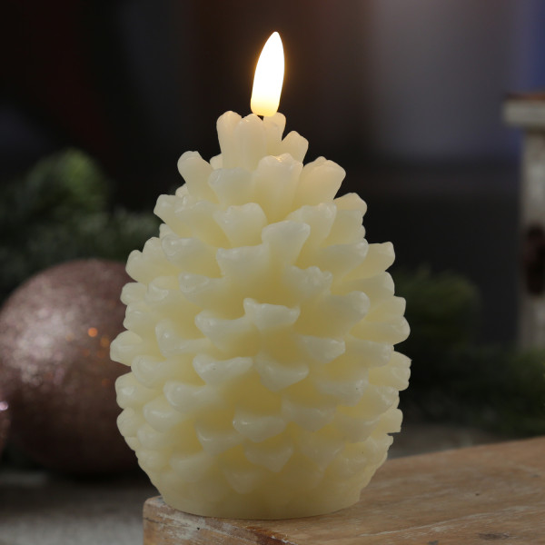 LED Kerze Tannenzapfen - Echtwachs - Timer - H: 13cm - D: 8,5cm - Batteriebetrieb - creme