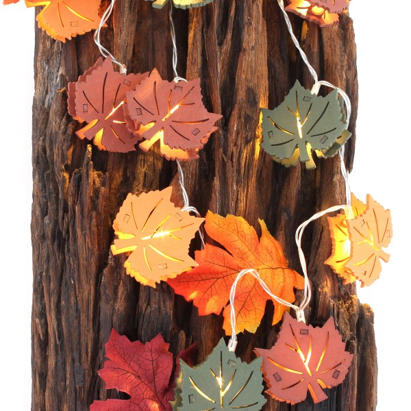 LED Lichterkette Blätter/Laub - 10 warmweiße LED - Holz - Batteriebetrieb - L: 0,9m