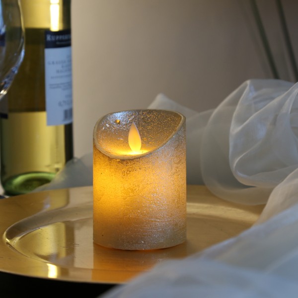 LED Kerze M-Twinkle - Echtwachs - bewegliche Flamme - Auspustfunktion - Timer - H: 10cm - gold