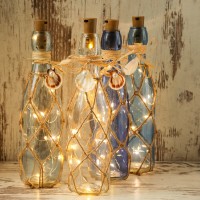 Vorschau: LED Dekoflasche MARITIM mit Juteseil und LED Drahtlichterkette - H: 28cm - hellblau Vorschau: LED Dekoflasche MARITIM mit Juteseil und LED Drahtlichterkette - H: 28cm - hellblau