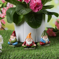 Vorschau: Blumentopffüße meditierende Gartenzwerge - Pflanzkübel Untersetzer - Kübelfüße - Polyresin - 3er Set Vorschau: Blumentopffüße meditierende Gartenzwerge - Pflanzkübel Untersetzer - Kübelfüße - Polyresin - 3er Set