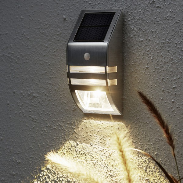 LED Solar Wandleuchte WALLY - H: 17cm - Bewegungssensor und Dämmerungssensor - silber