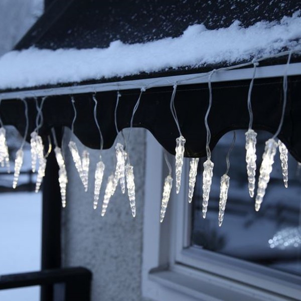 LED Lichterkette Eiszapfen - 40 Eiszapfen mit warmweißer LED - L: 3,9m - transp. Kabel - für Außen