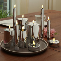 Vorschau: LED Maxi Teelichter - Kunststoff - D: 6,5cm - H: 5cm - Timer - silber glänzend - 2er Set Vorschau: LED Maxi Teelichter - Kunststoff - D: 6,5cm - H: 5cm - Timer - silber glänzend - 2er Set